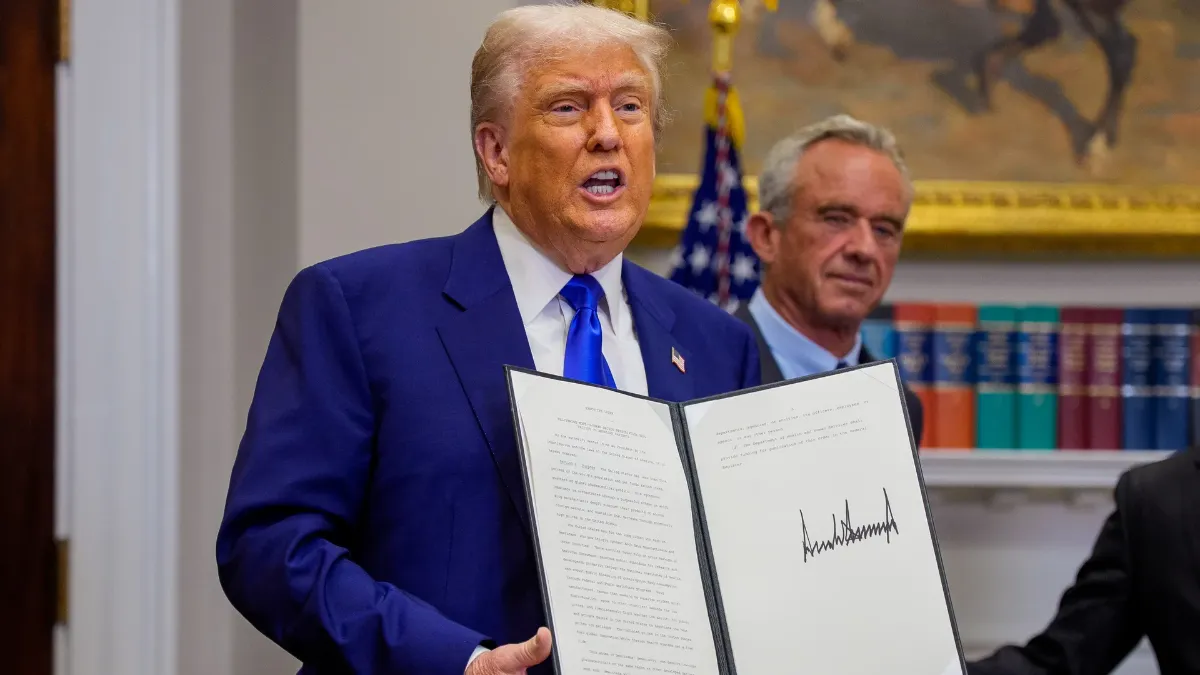 Trump announces ‘TrumpRx’ site for discounted drugs and deal with Pfizer to lower prices