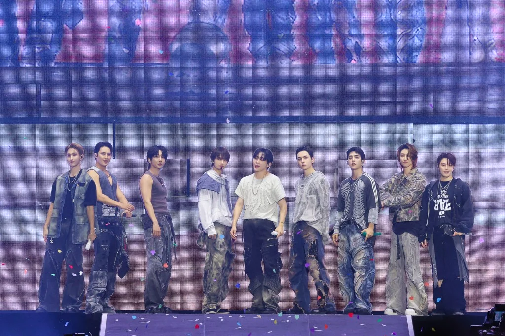 7 Best Moments From SEVENTEENs Return to BMO Stadi 20251026 083927