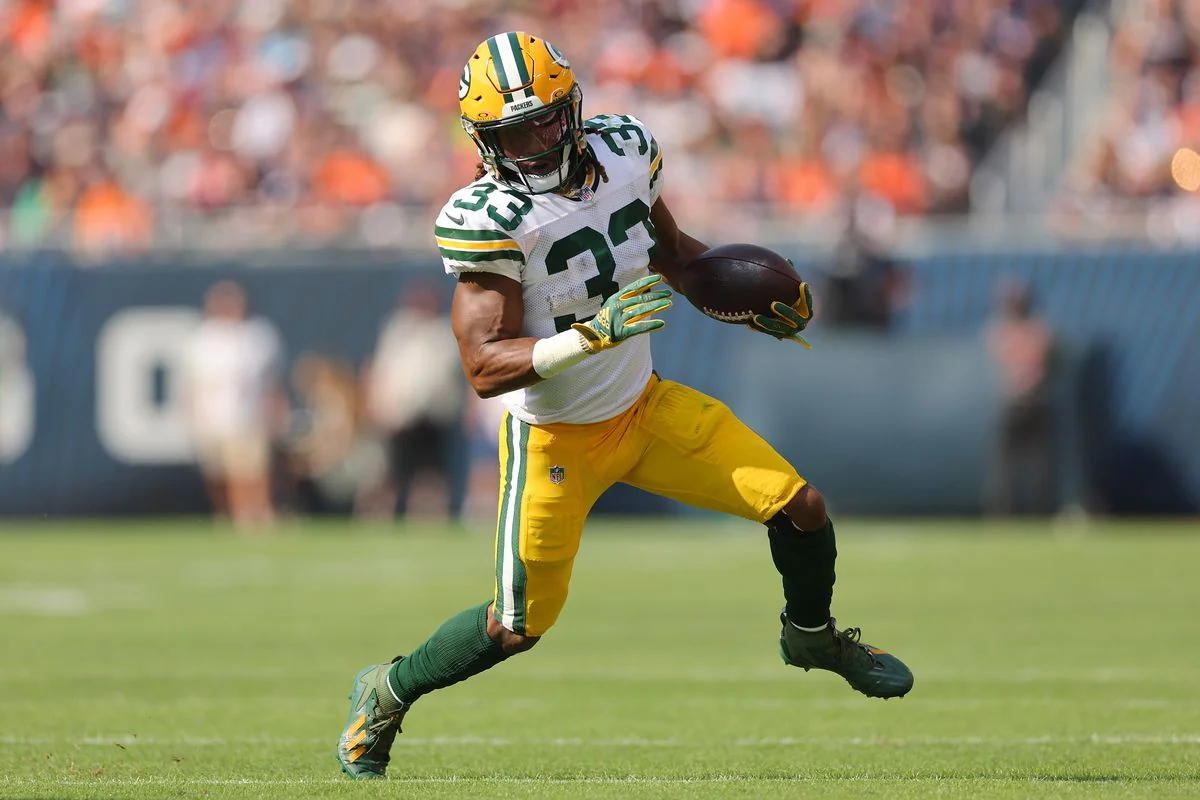 Aaron Jones questionable Andrew Van Ginkel out for 20251023 193136