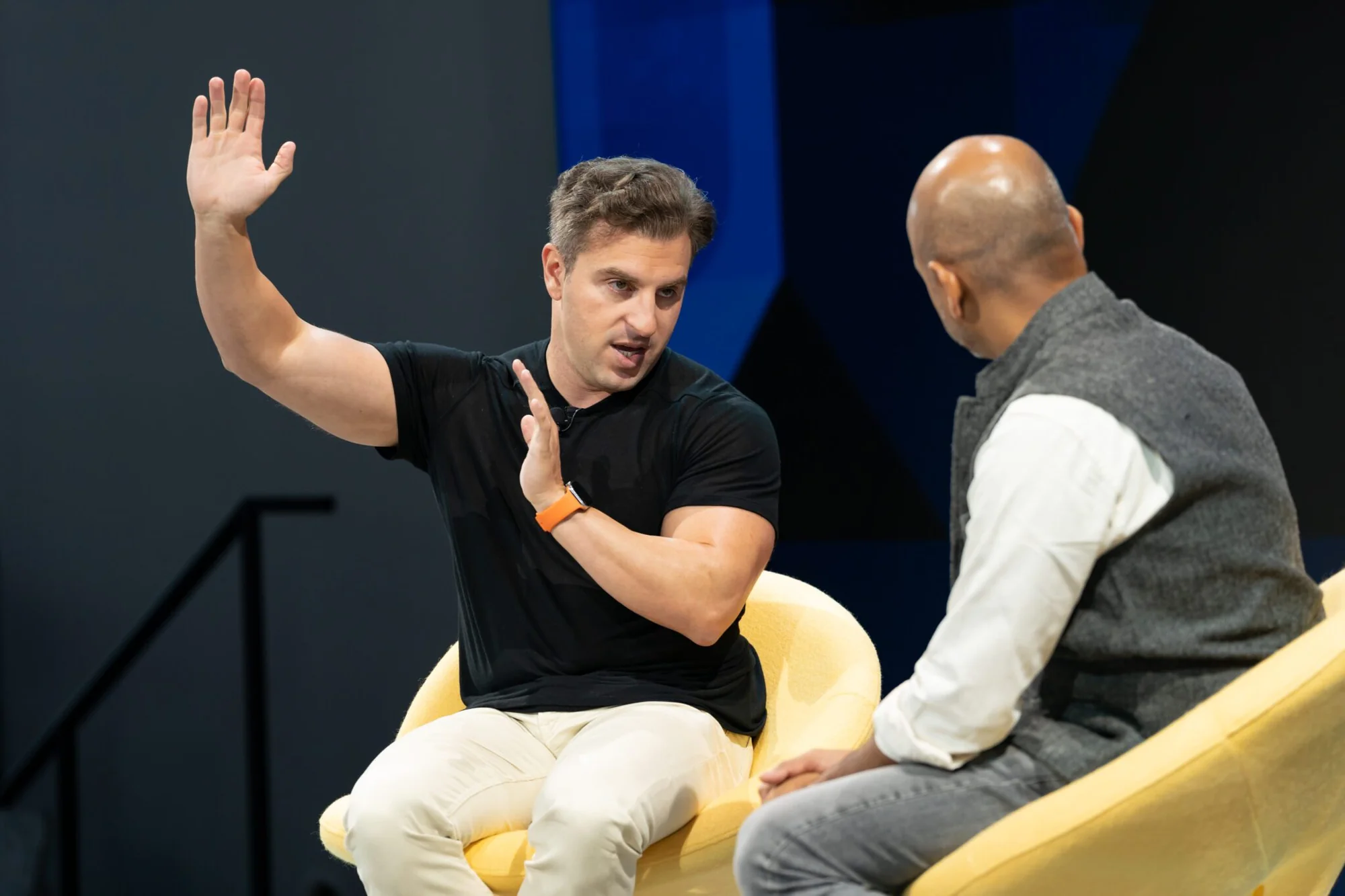 Airbnb CEO Brian Chesky makes it clear says We don 20251022 145539