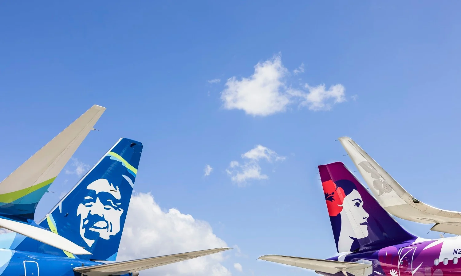 Alaska Airlines And Hawaiian Airlines Reach Major 20251029 183607