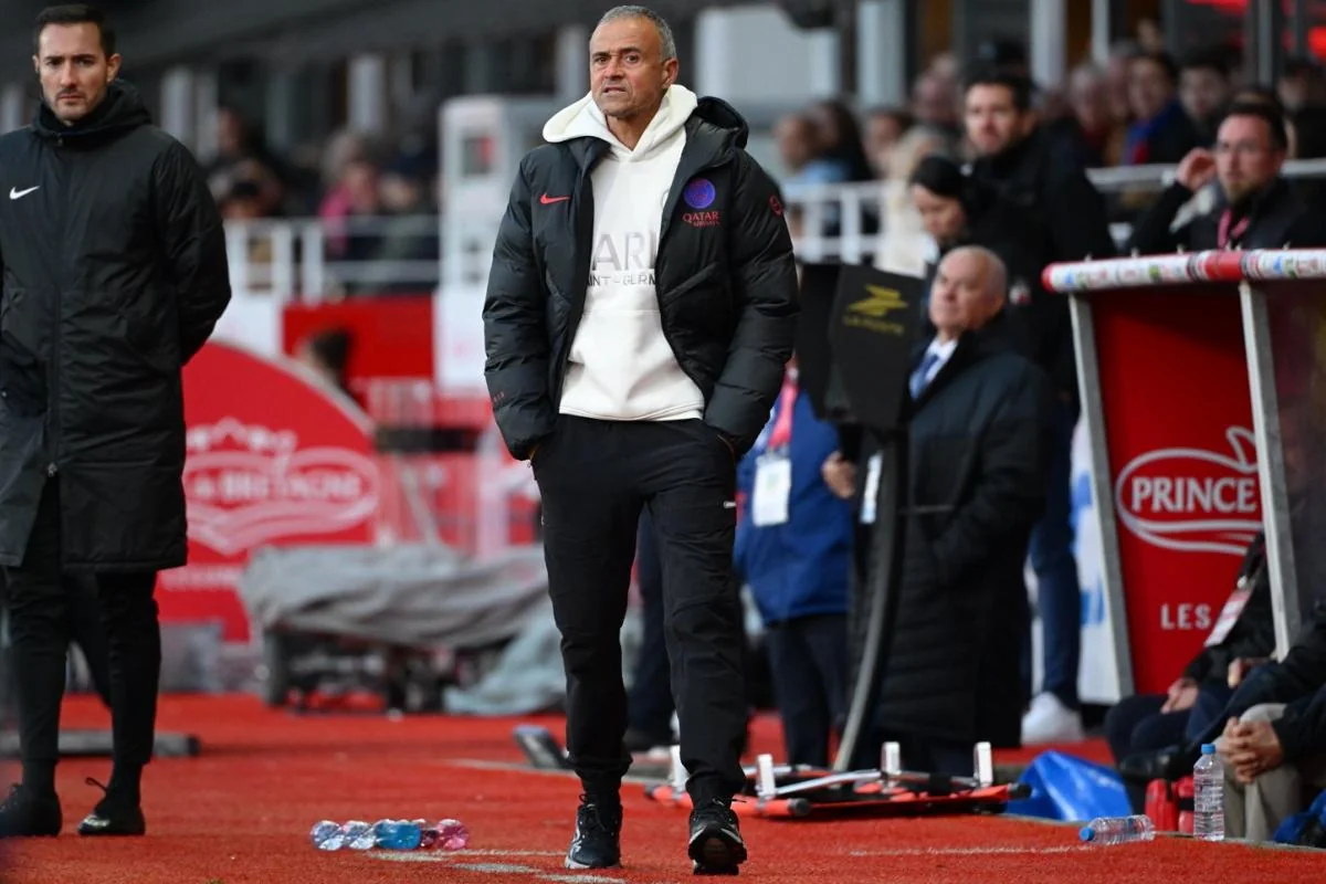 Avant Le Deplacement Du Psg A Lorient Luis Enrique 20251029 194407