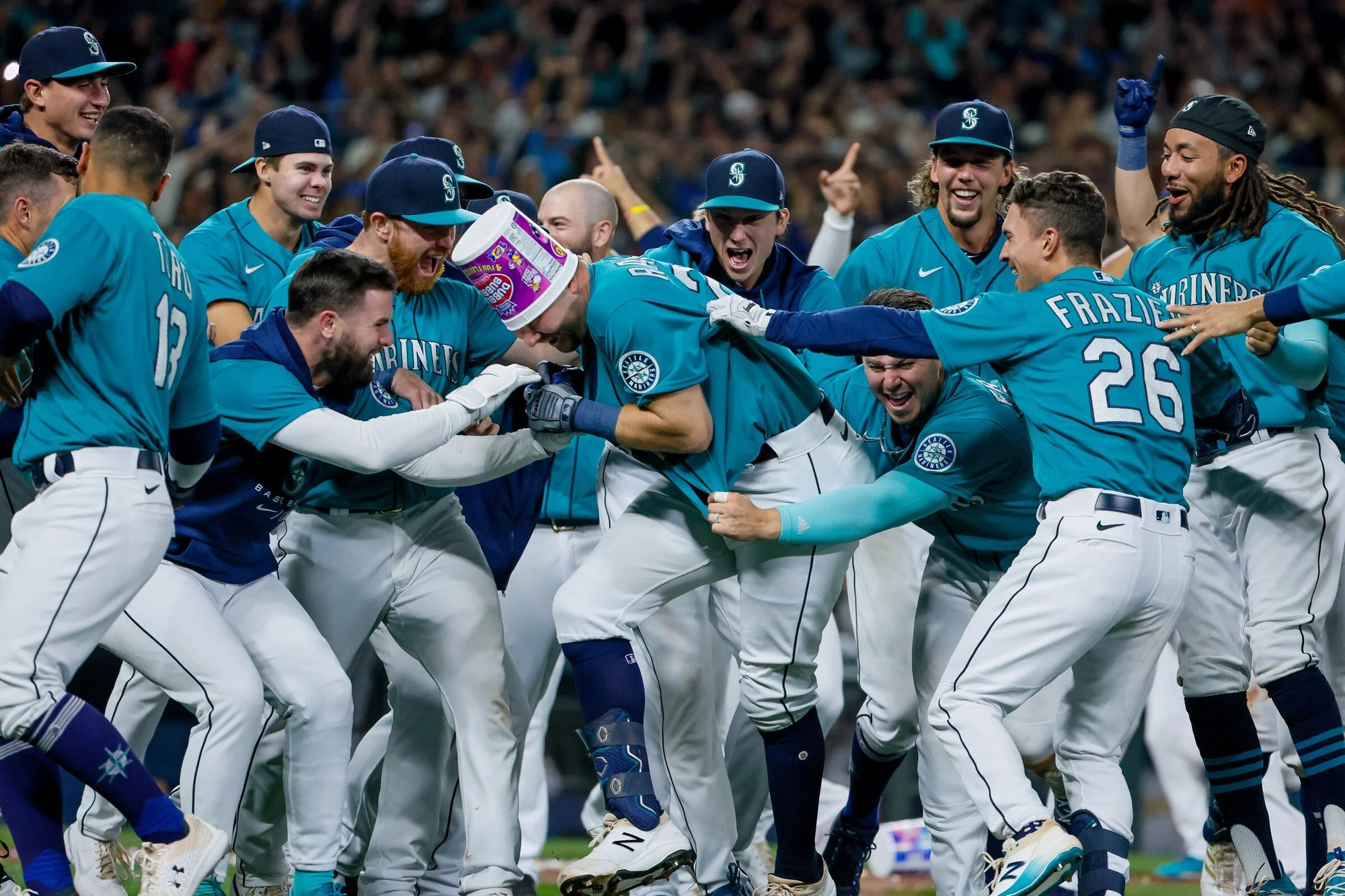 Blue Jays Force Alcs Game 7 With 6 2 Win Over Mari 20251021 042527