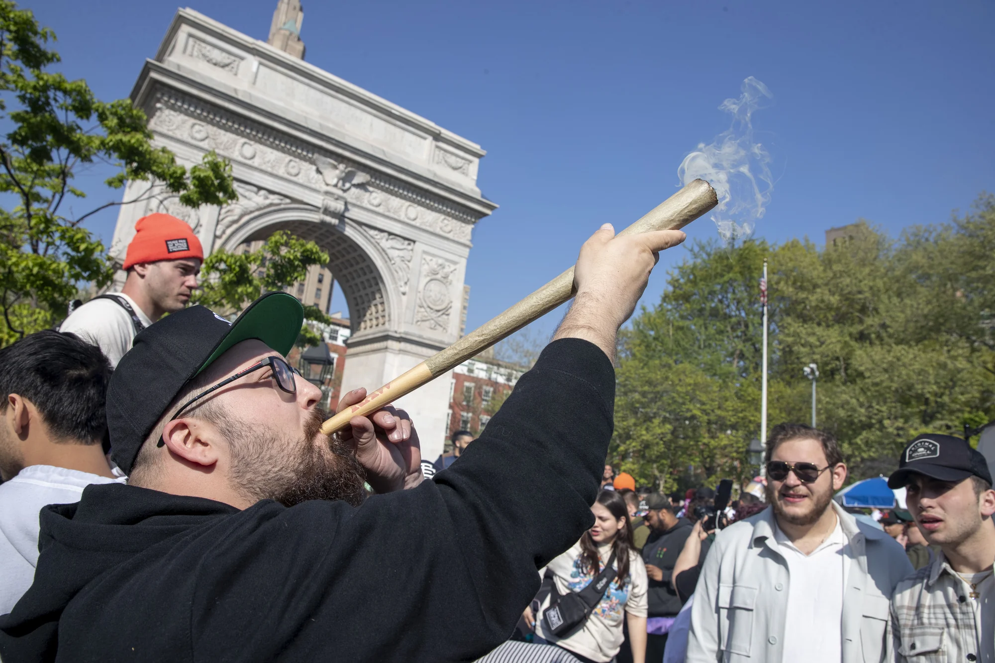 Can pot smokers and other drug users legally own g 20251020 220243