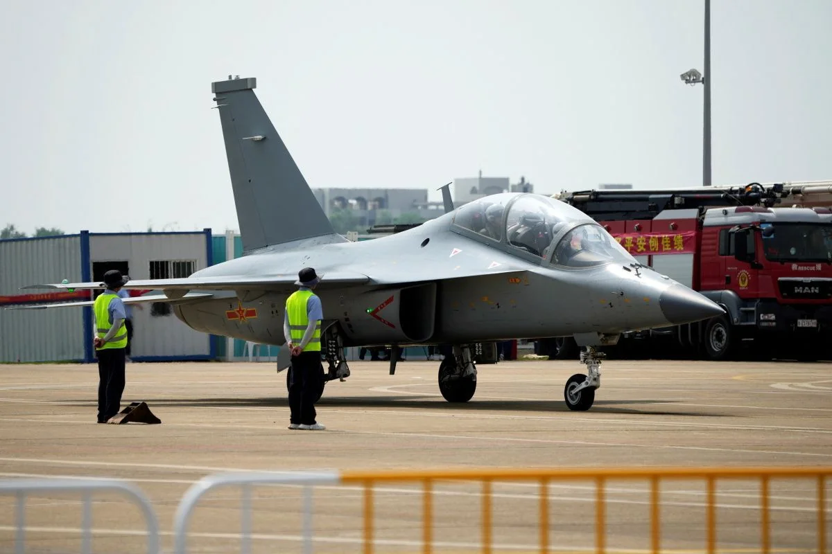 Chinese Fighter Drops Flares Near Australian P 8 I 20251022 101326