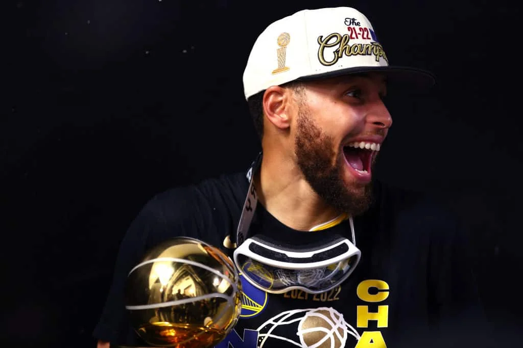Dubs survive Gordons 50 behind Curry in clutch 20251025 062414