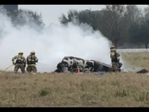 Emergency Services Mobilized After Plane Crash In 20251021 194644
