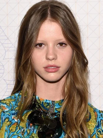 Frankenstein Uk Premiere Mia Goth On Her Surprise 20251021 095710