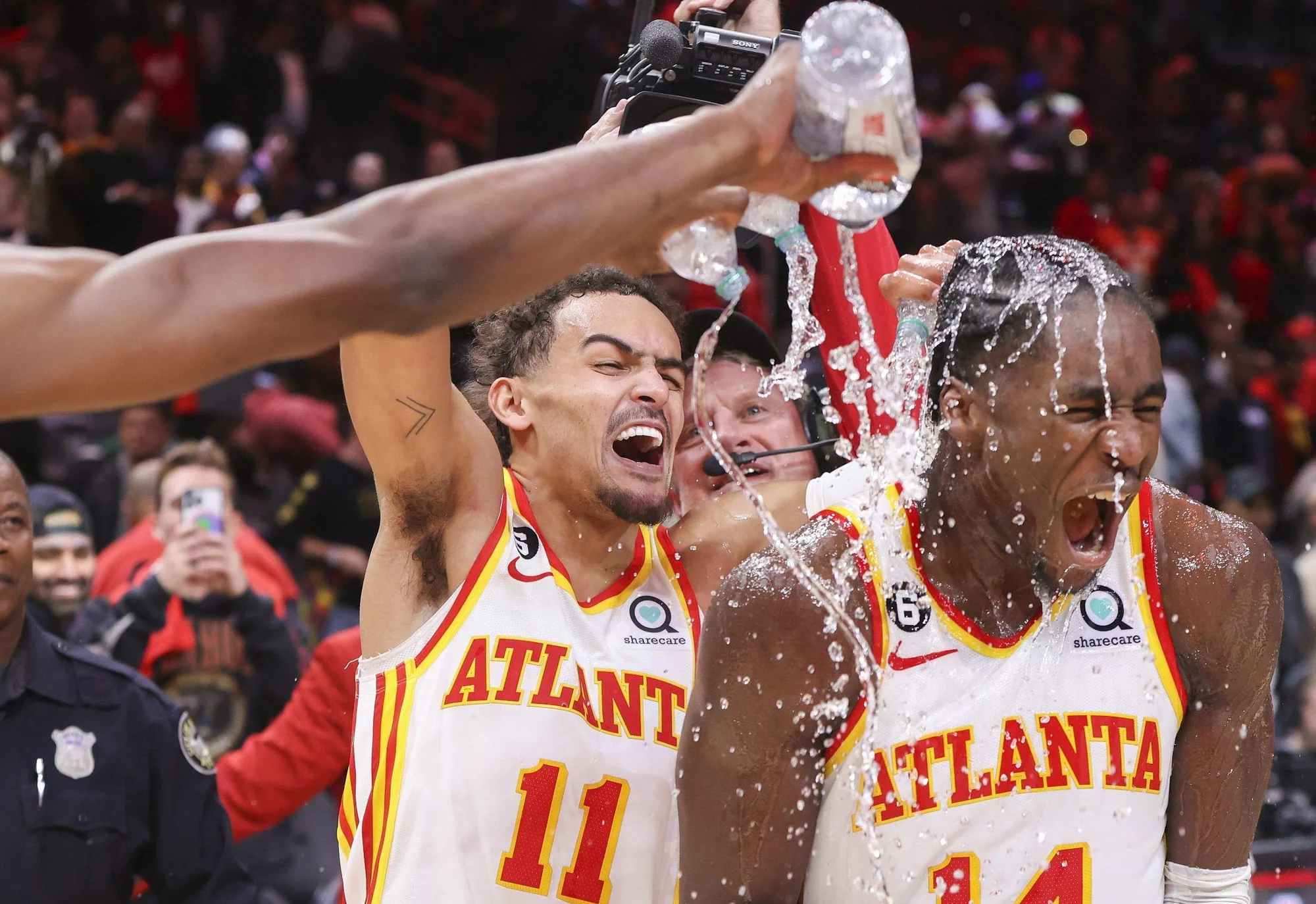 Hawks blown out by Raptors in embarrassing loss 20251024 074105