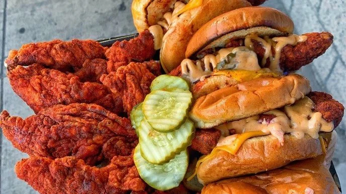 Hot chicken chain honors rapper Drakes birthday wi 20251023 062619
