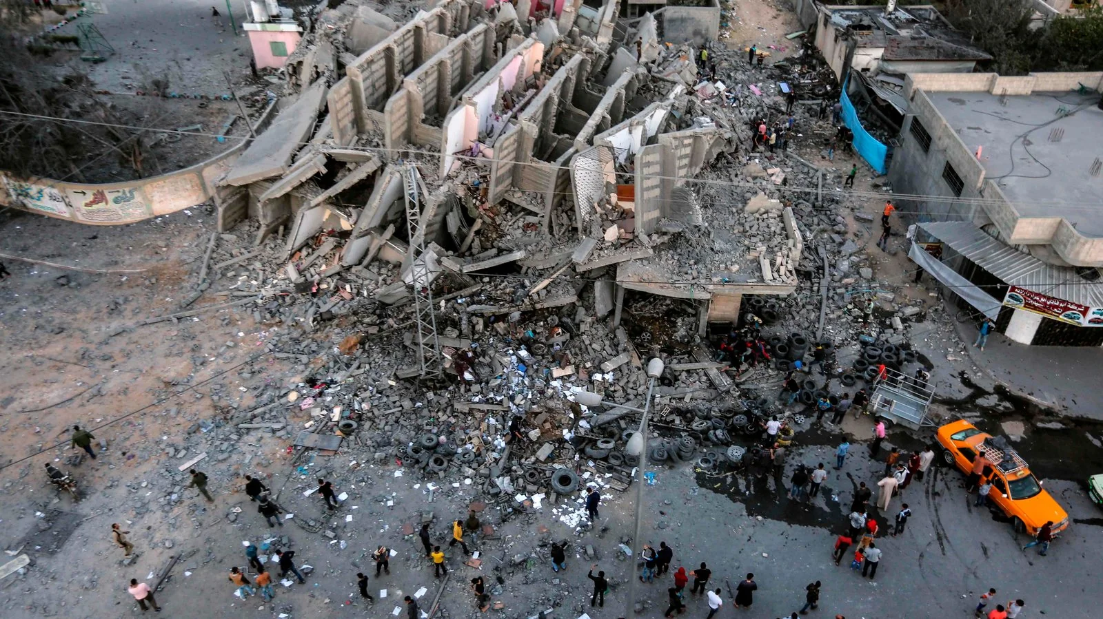 Israel strikes Gaza as both Israel and Hamas accus 20251020 191423