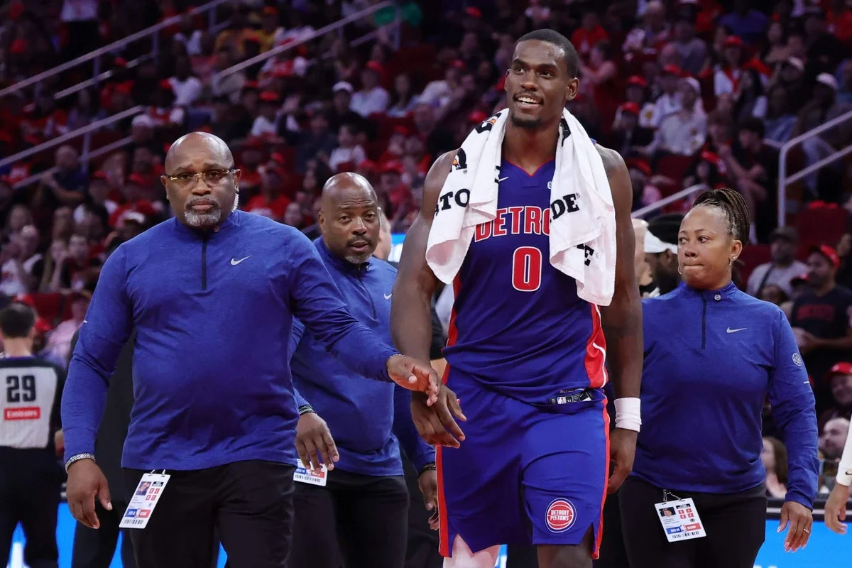 Jalen Duren Ejected For Elbowing Amen Thompson But 20251027 001357