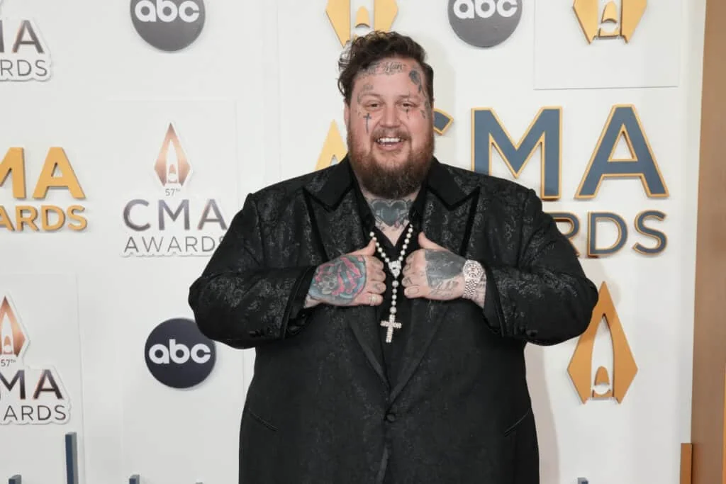 Jelly Rolls Latest Appearance Has Folks Doing A Do 20251022 031834