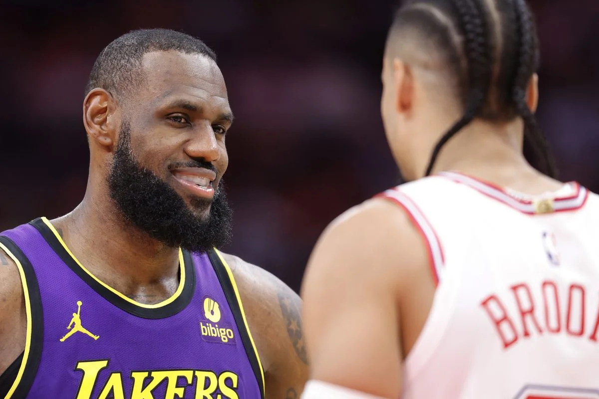 Lakers start Vincent for LeBron in opener preview 20251022 051211