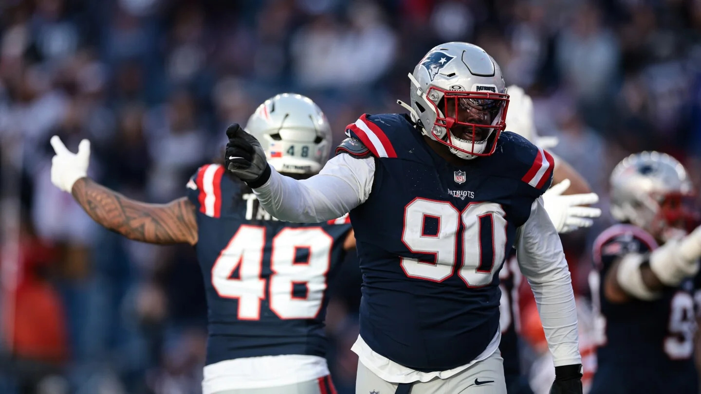 Mike Vrabel Christian Barmore benched for a quarte 20251027 115257