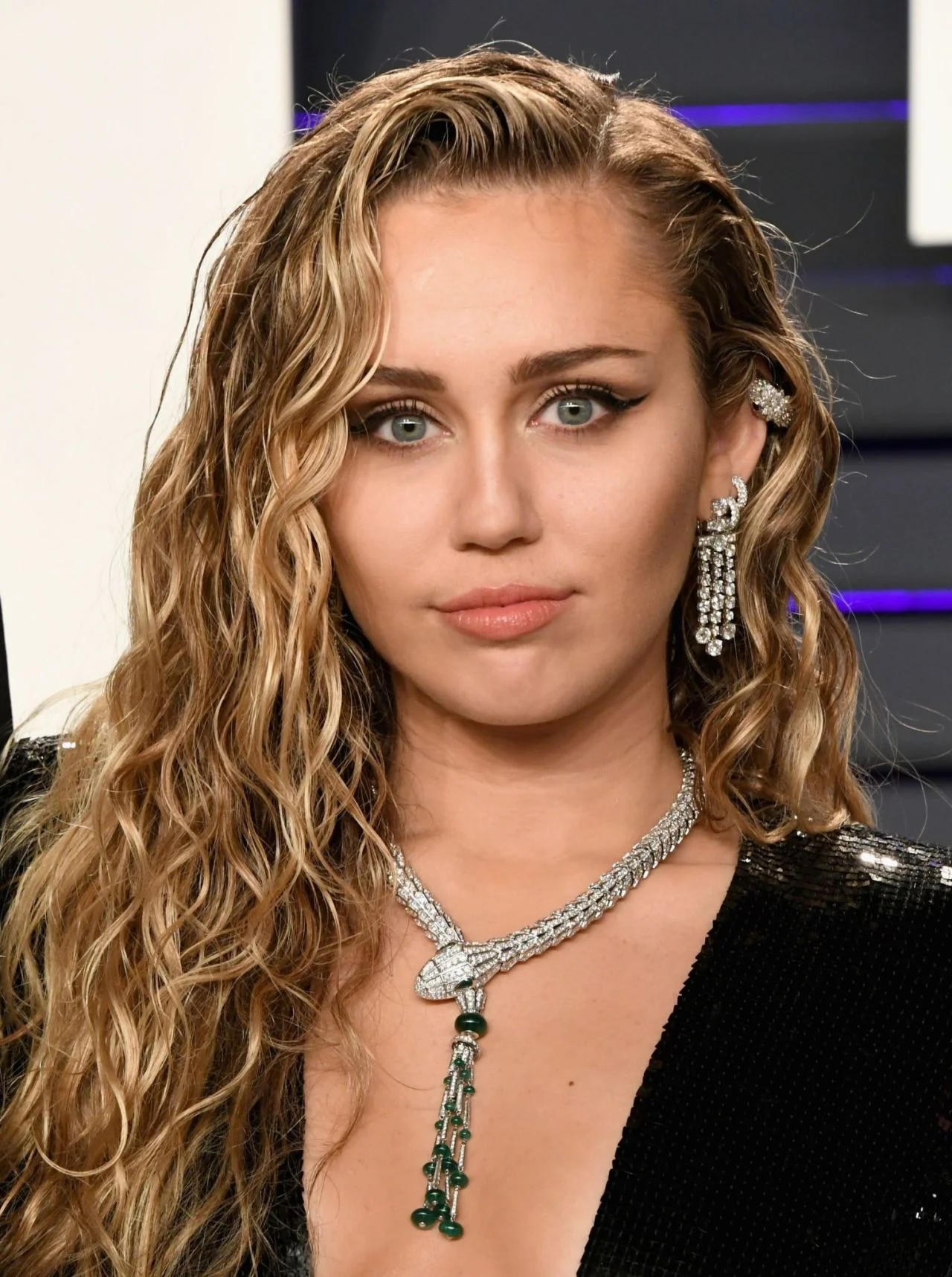 Miley Cyrus To Contribute Original Song Dream As O 20251025 070522
