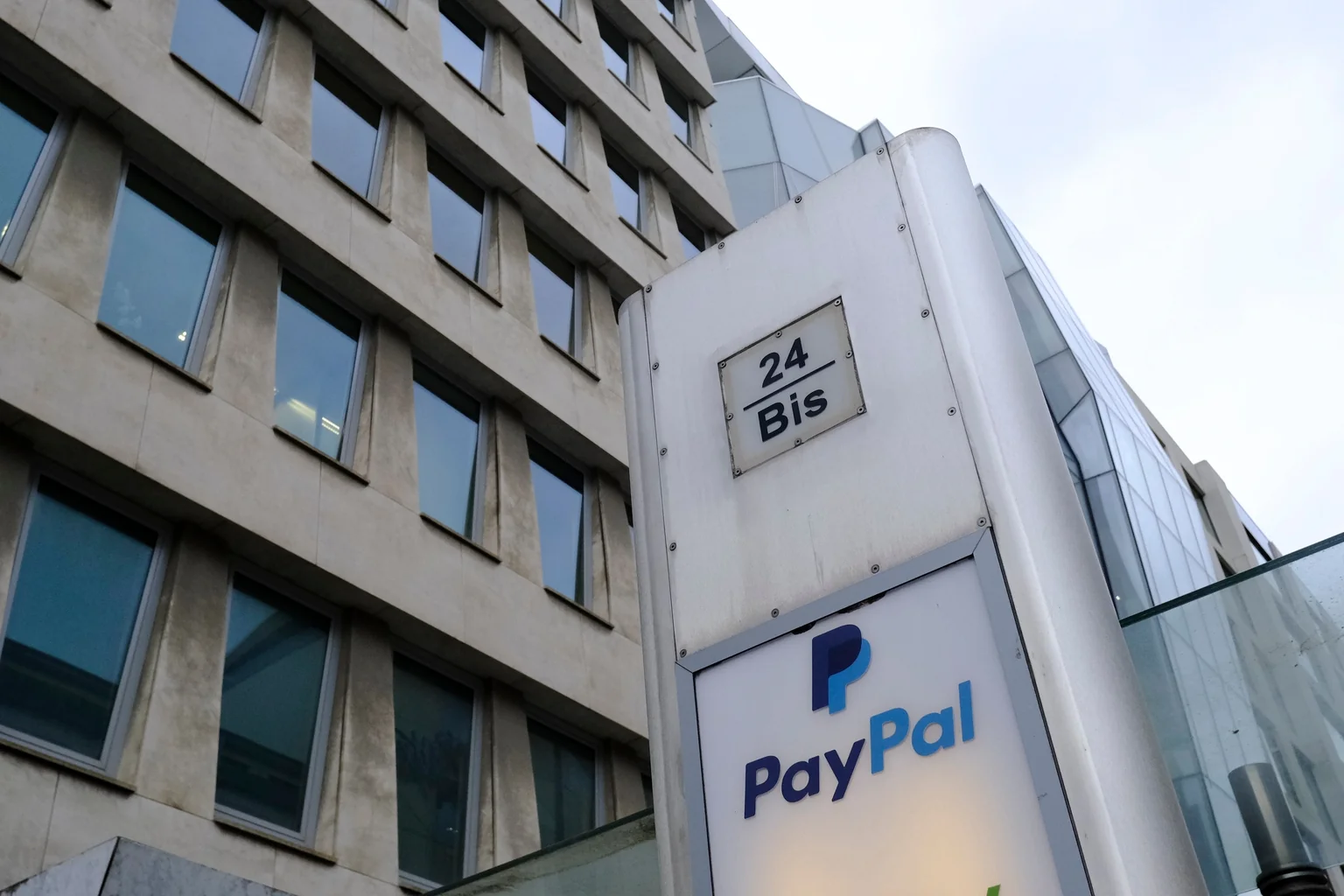 Paypal Management Planting Turnaround Seeds Nasdaq 20251028 125105