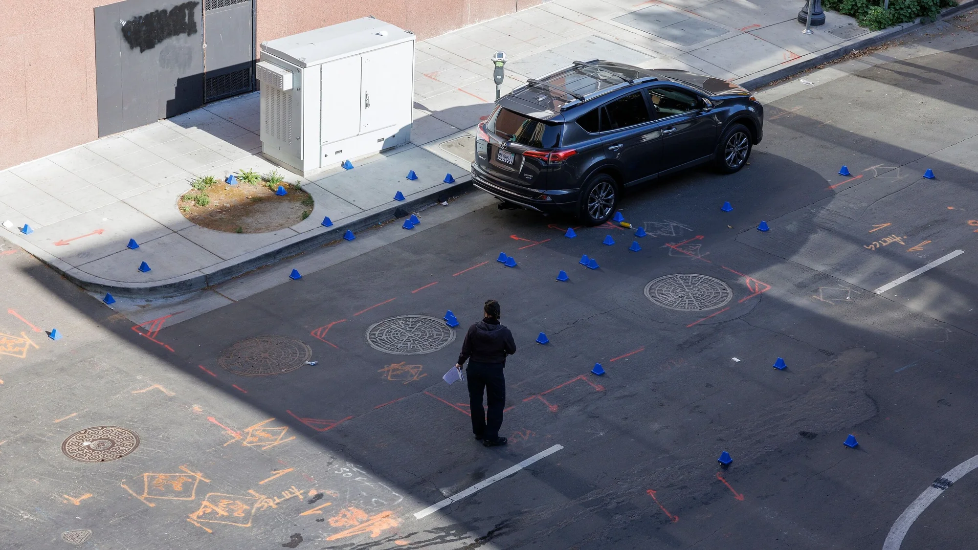 Pedestrian fatally hit by car in Sacramento police 20251024 083431