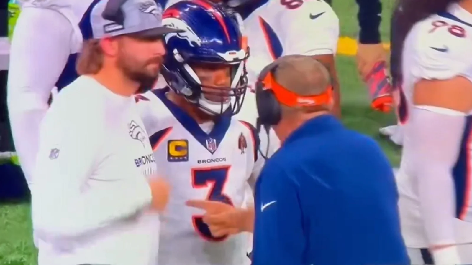 Russell Wilson fires back at Sean Paytons classles 20251021 234317