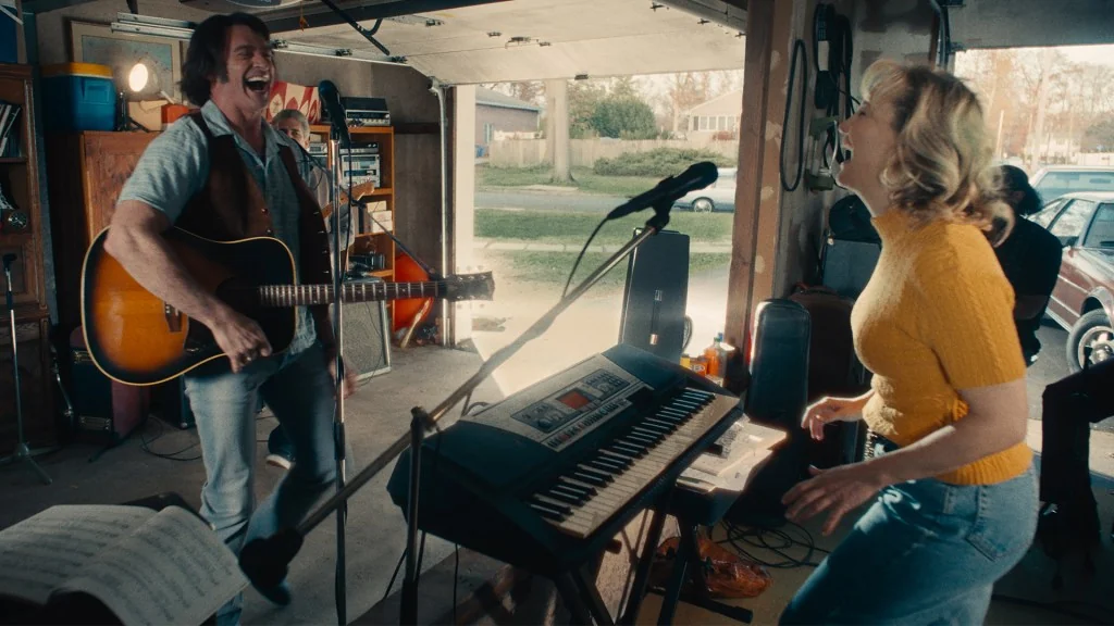 Song Sung Blue Review Hugh Jackman And Kate Hudson 20251027 072259