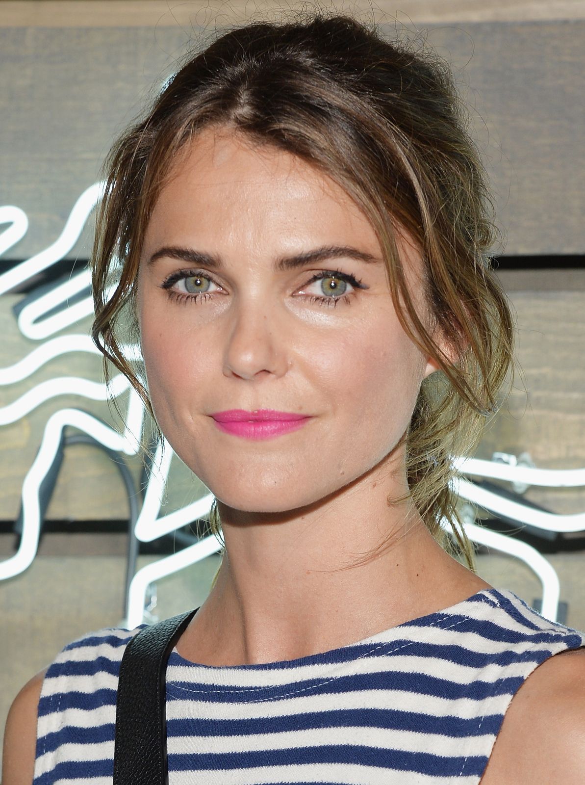 The Diplomat s Keri Russell Says Her No Nonsense Hair Has A Really Fun Little Moment In Season 3 20251020 023840