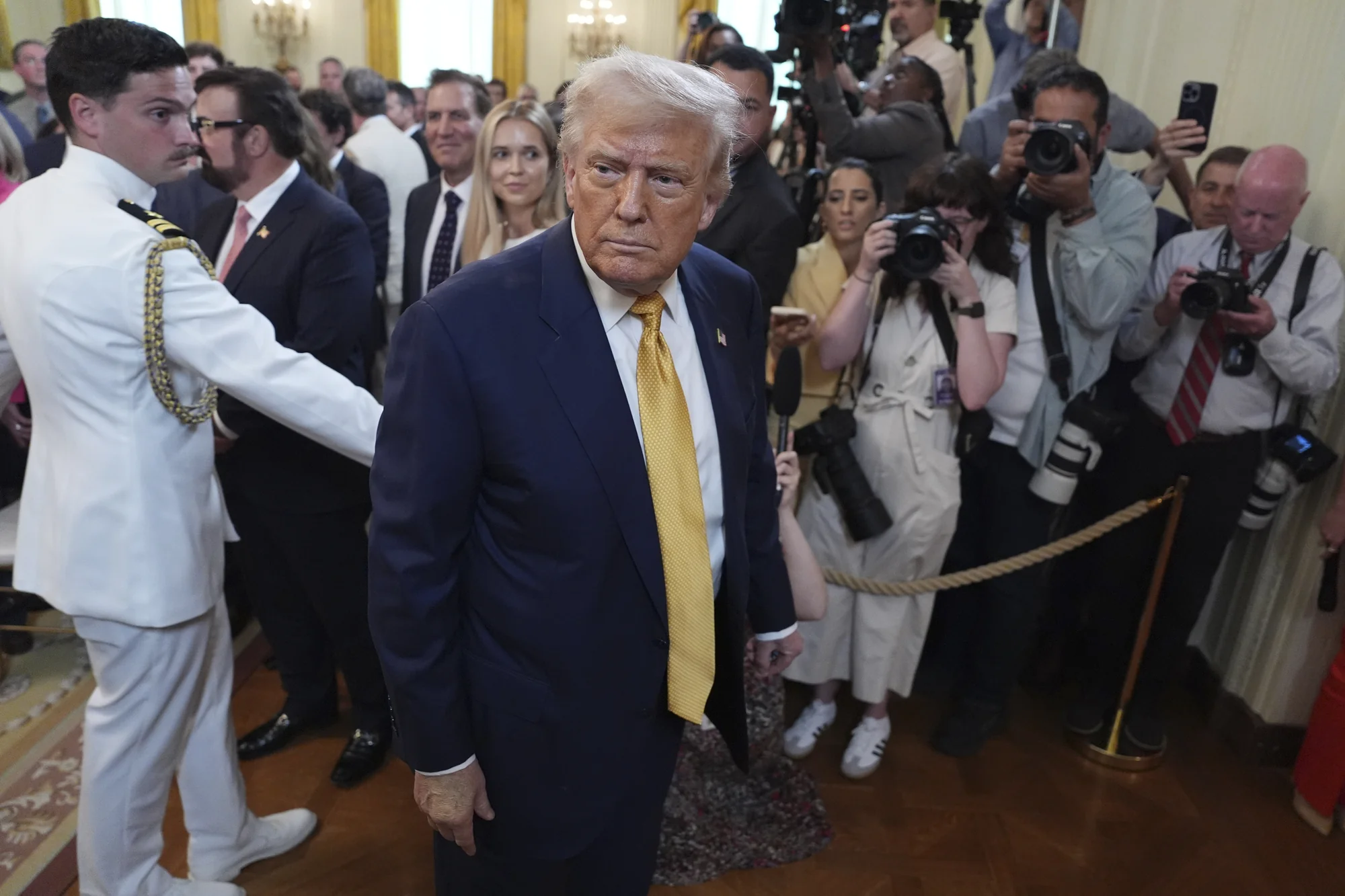 Trump demolishes the East Wing and White House no 20251024 171041