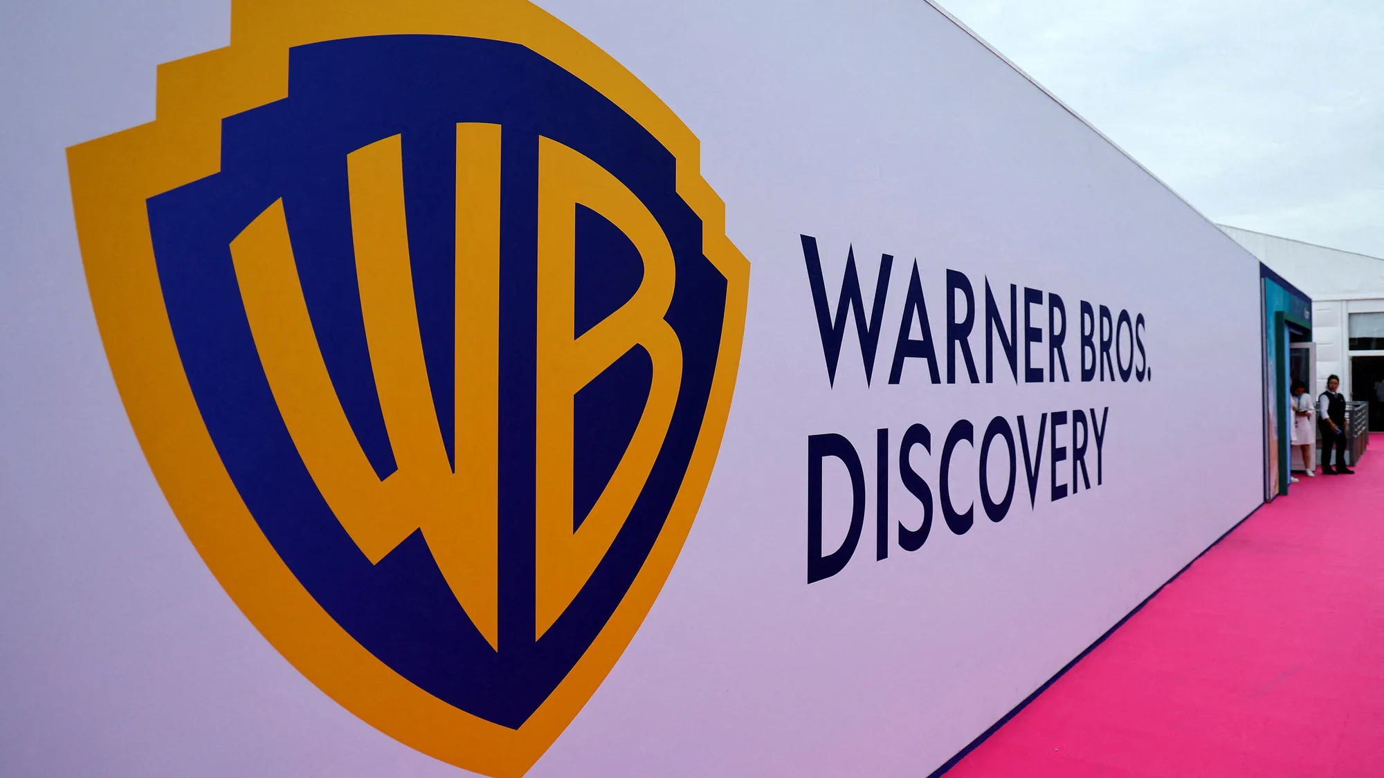 Warner Bros Discovery Says Its Open To A Sale Shar 20251021 191113