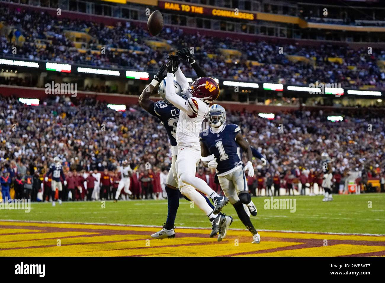 Washington Commanders Wide Receiver Suffers Scary Injury Vs Dallas Cowboys 20251020 004007