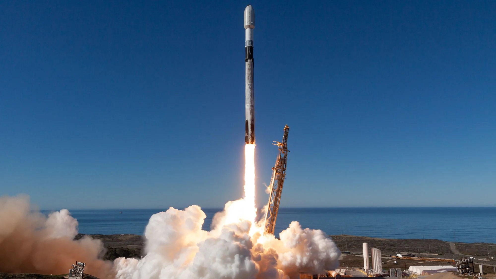 Watch SpaceX launch its record breaking 139th miss 20251024 035219
