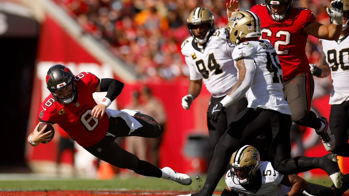What channel is Saints vs Buccaneers NFL game toda 20251027 001649