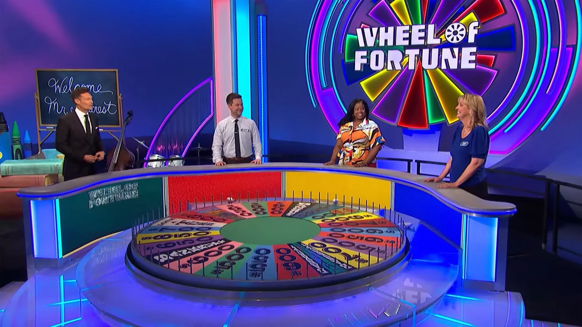 Wheel of Fortune Ryan Seacrest Vanna White talk dr 20251025 021156