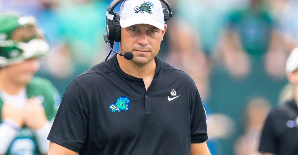 While Mitch Barnhart waits Kentucky could lose Jon 20251027 024139