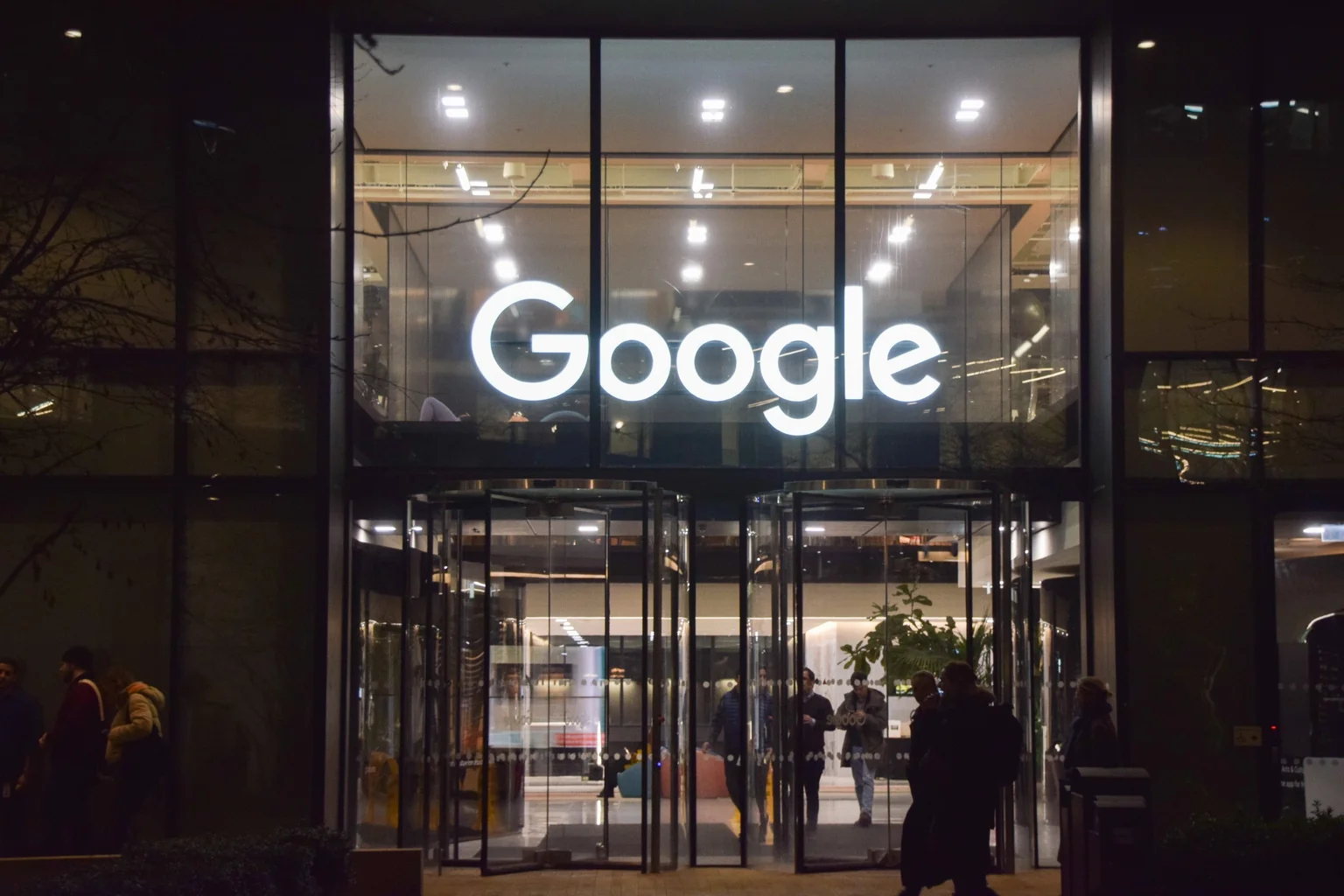 Alphabet And Its Real Value Nasdaqgoog Nasdaqgoogl 20251124 171002