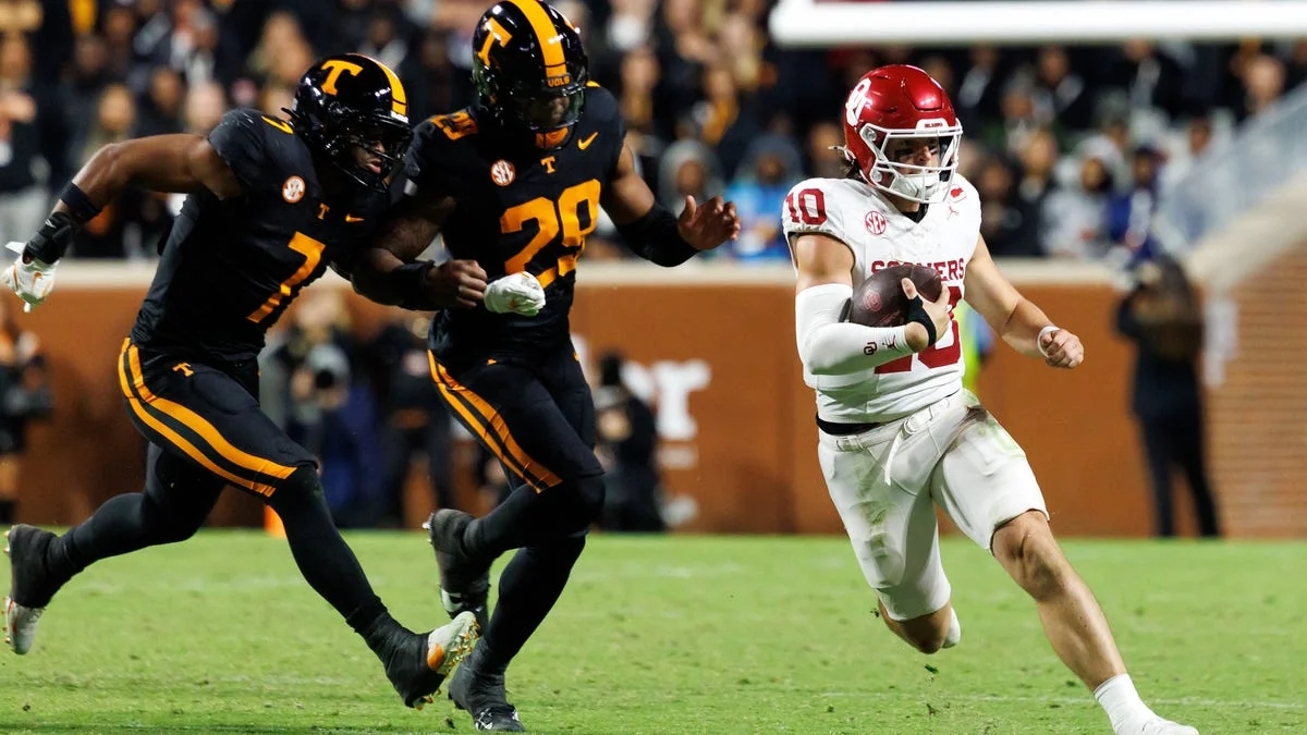 Baker Mayfield Gladiator John Mateer Can Imitate W 20251116 000048
