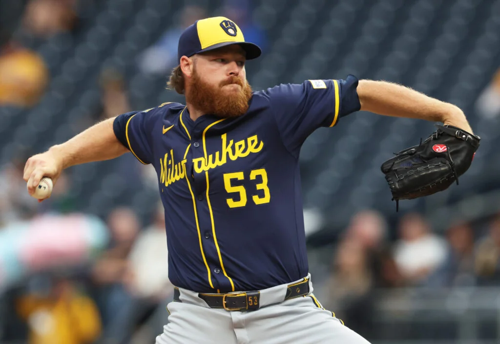 Brandon Woodruff To Accept Qualifying Offer 20251118 233946