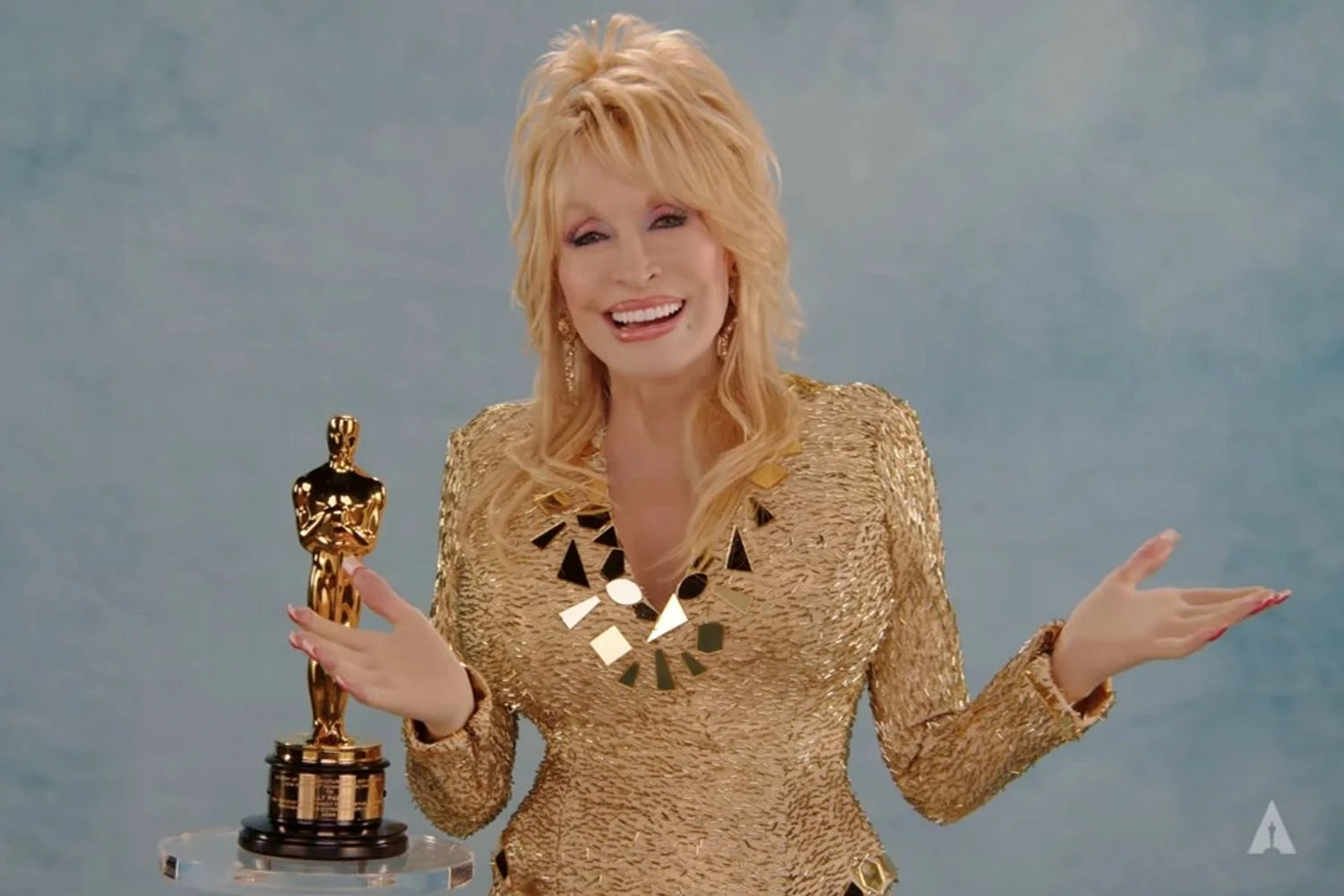 Dolly Parton Says Shes Blessed As She Receives Hon 20251117 151806