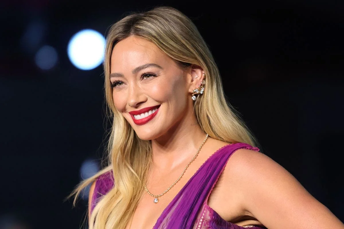 Hilary Duff Teases Big Announcement Coming in Just 20251103 203336