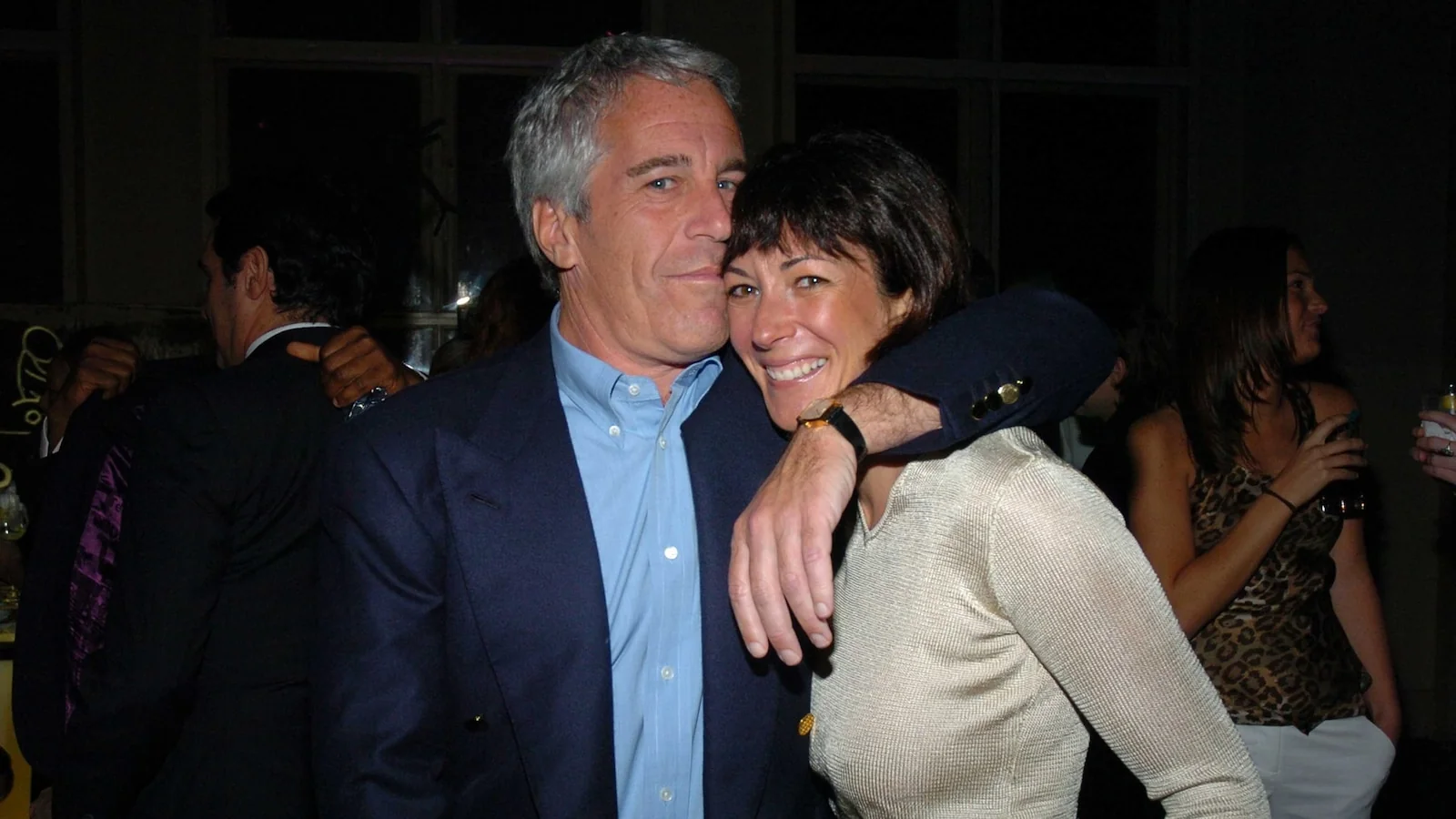 House Democrats Release New Epstein Emails Referen 20251112 155749
