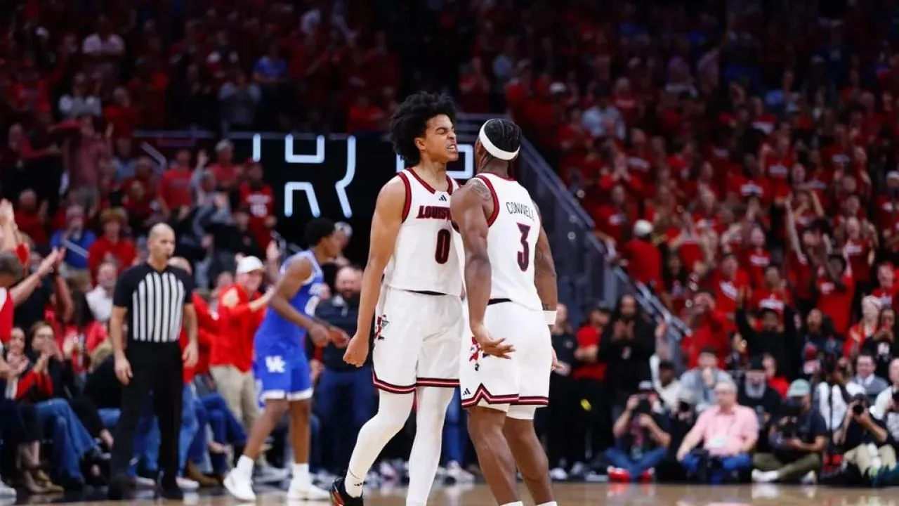 Illinois Louisville Surge Into Top 10 Of New Mens 20251117 202816