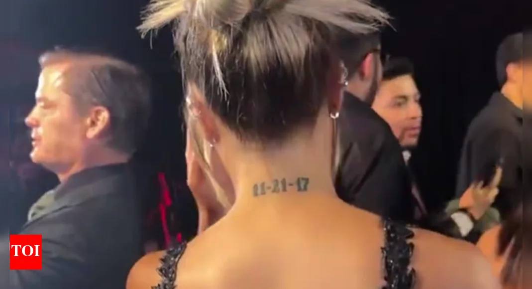 Injured Wwe Star Makes Rare Public Appearance At S 20251107 131714