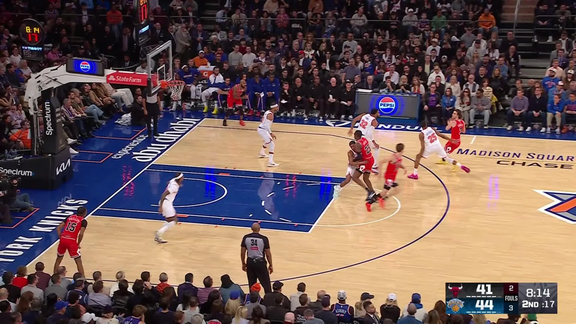Jalen Smith Jams It In 20251105 054456
