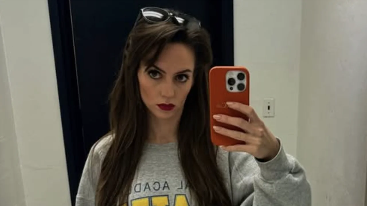 Jordon Hudson pokes fun at her costume in social m 20251102 134729