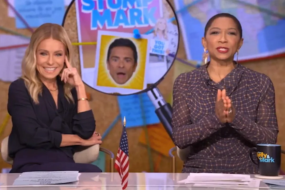 Kelly Ripa Reveals The 1 Item She Always Takes Fro 20251111 170657
