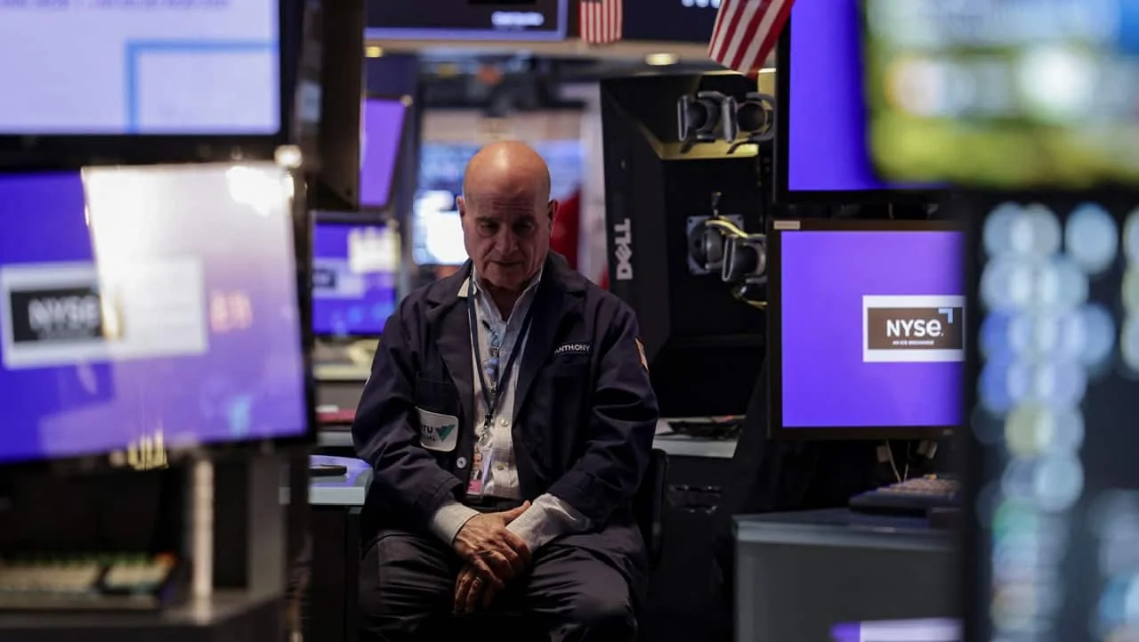Nasdaq Suffers Sharpest Slide In Eight Months In N 20251118 180352