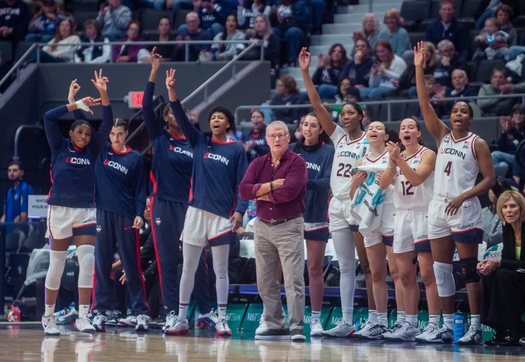 No 1 Uconn Womens Basketball Looks To Keep Rolling 20251113 023447