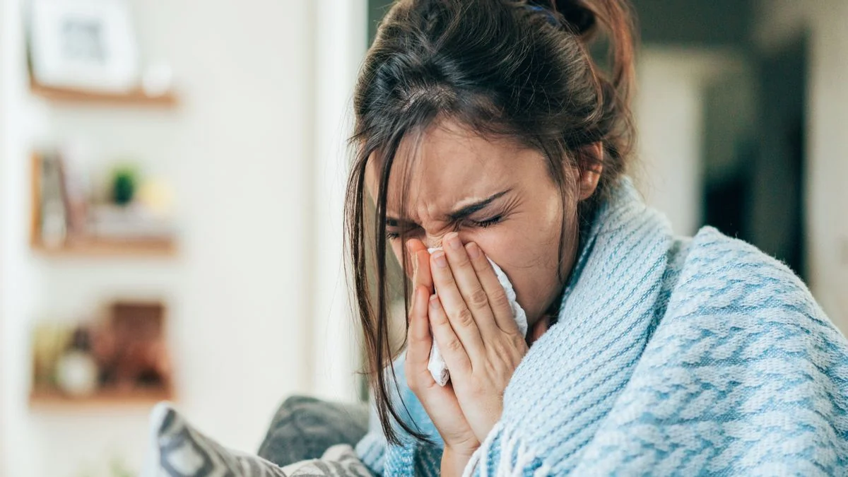 No doctors werent warning about new COVID 25 strai 20251113 133923