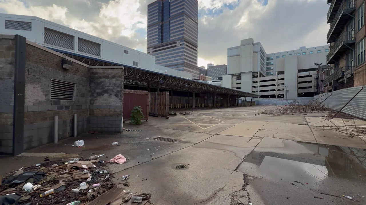 Phillys Greyhound Bus Terminal In Center City To R 20251105 110959