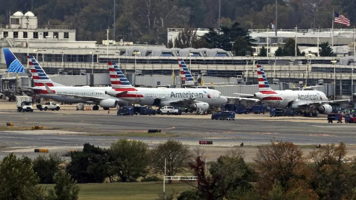 Security Emergency Shuts Down Flights At Washingto 20251104 192933