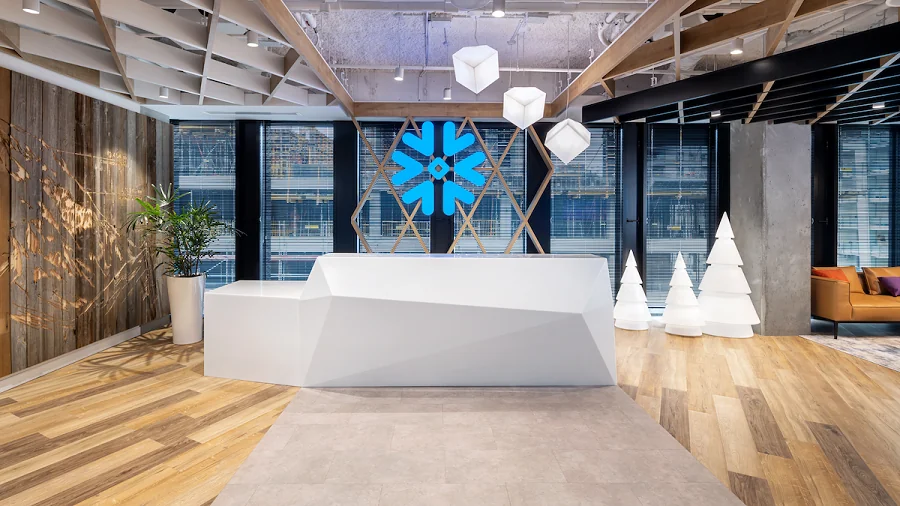 Snowflake Acquires Database Migration Startup Dato 20251112 182922