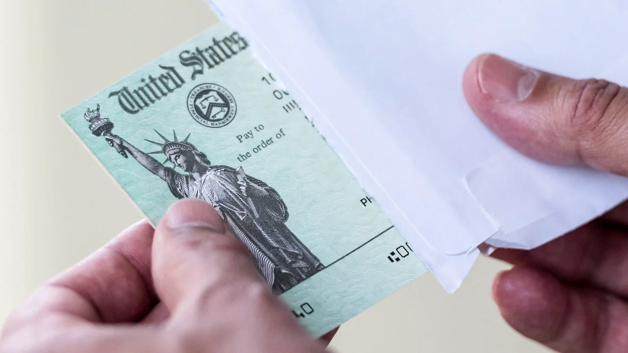 Stimulus payment November 2025 IRS direct deposit 20251114 093209